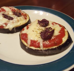 http://www.kalynskitchen.com/2012/08/recipe-for-julia-childs-eggplant-pizzas.html